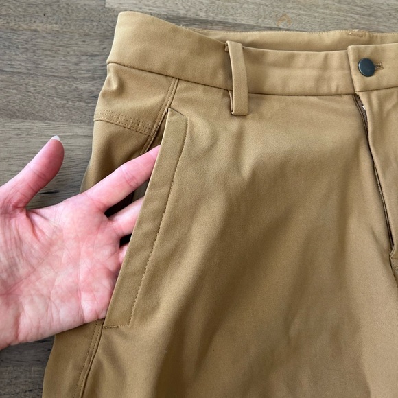 Lululemon Men’s Shorts size 34 - Picture 2 of 8